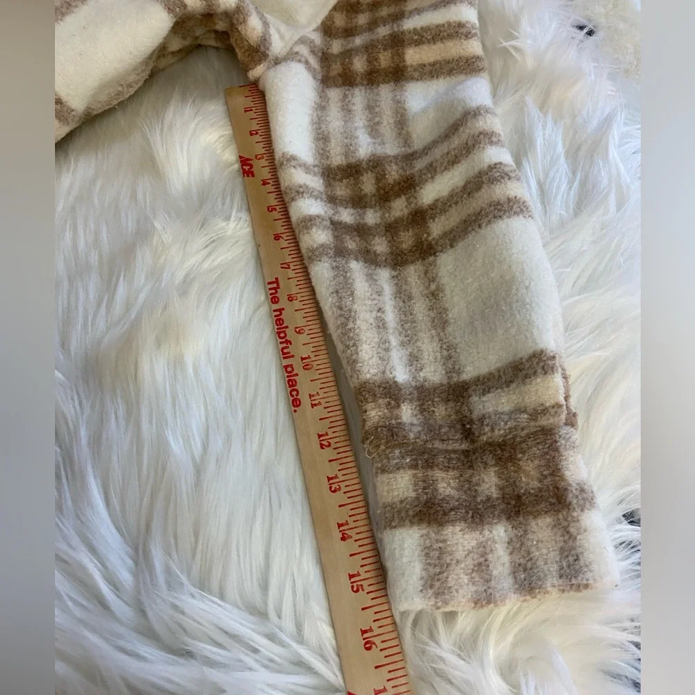 Plaid Hooded Women's Sweater - Picture 9 of 11